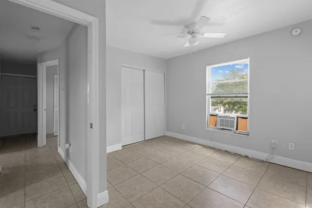 $1,700 | 3721 Henry Avenue, Unit A (UPPER), West Palm Beach, FL 33405