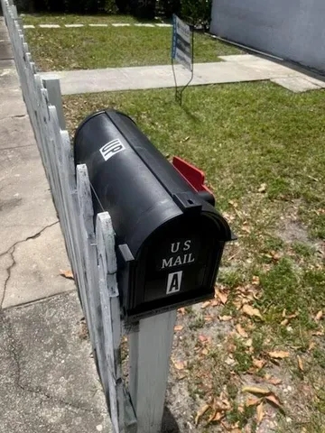 $1,700 | 3721 Henry Avenue, Unit A (UPPER), West Palm Beach, FL 33405