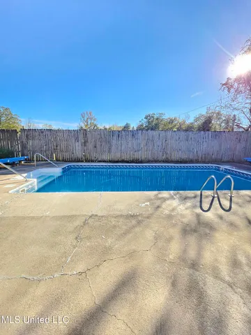 $1,900 | 302 Weathersby Road, Hattiesburg, MS 39402