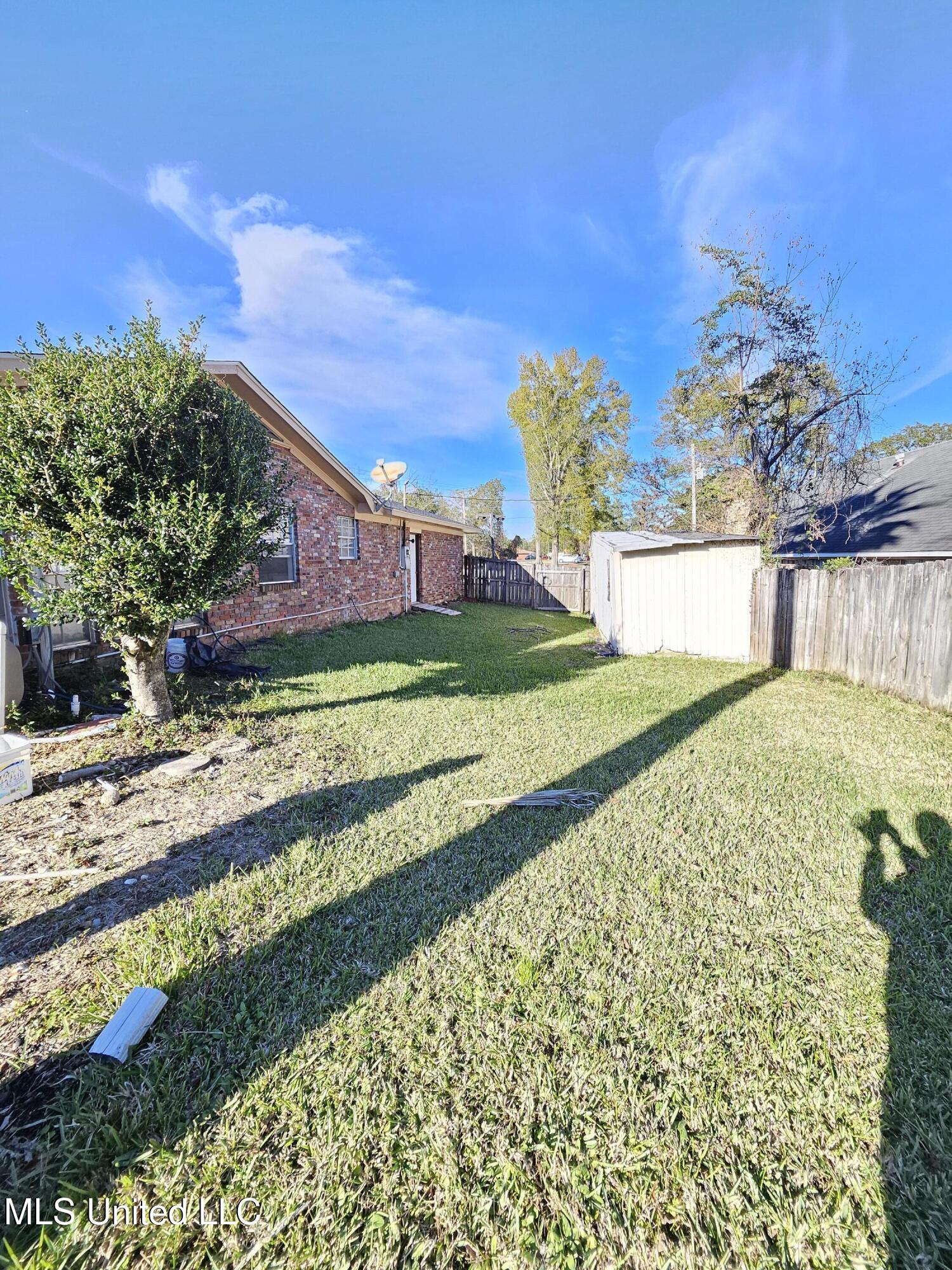 302 Weathersby Road Hattiesburg, MS 39402 - Photo 4 of 22 15323