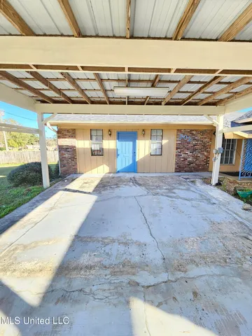 $1,900 | 302 Weathersby Road, Hattiesburg, MS 39402