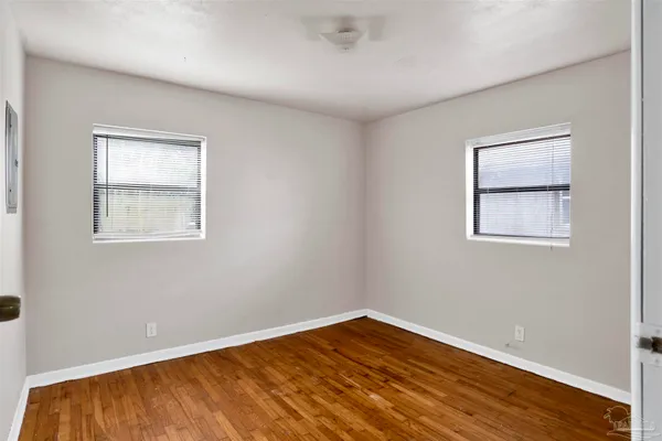 $1,600 | 2802 West Gonzalez Street, Pensacola, FL 32505
