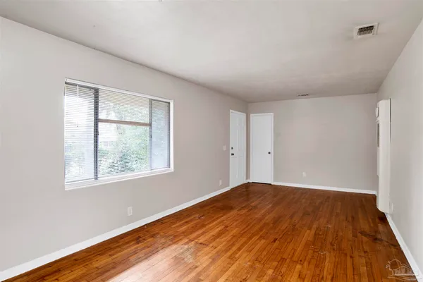 $1,600 | 2802 West Gonzalez Street, Pensacola, FL 32505
