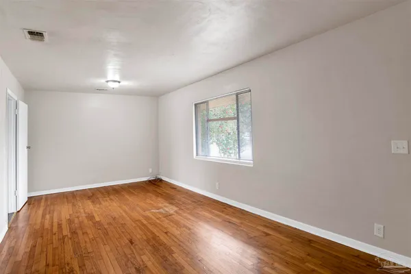 $1,600 | 2802 West Gonzalez Street, Pensacola, FL 32505
