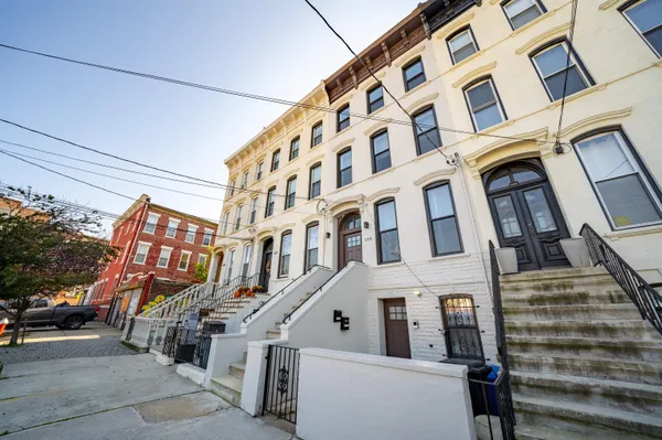 $3,500 | 258 Suydam Avenue, Jersey City, NJ 07304
