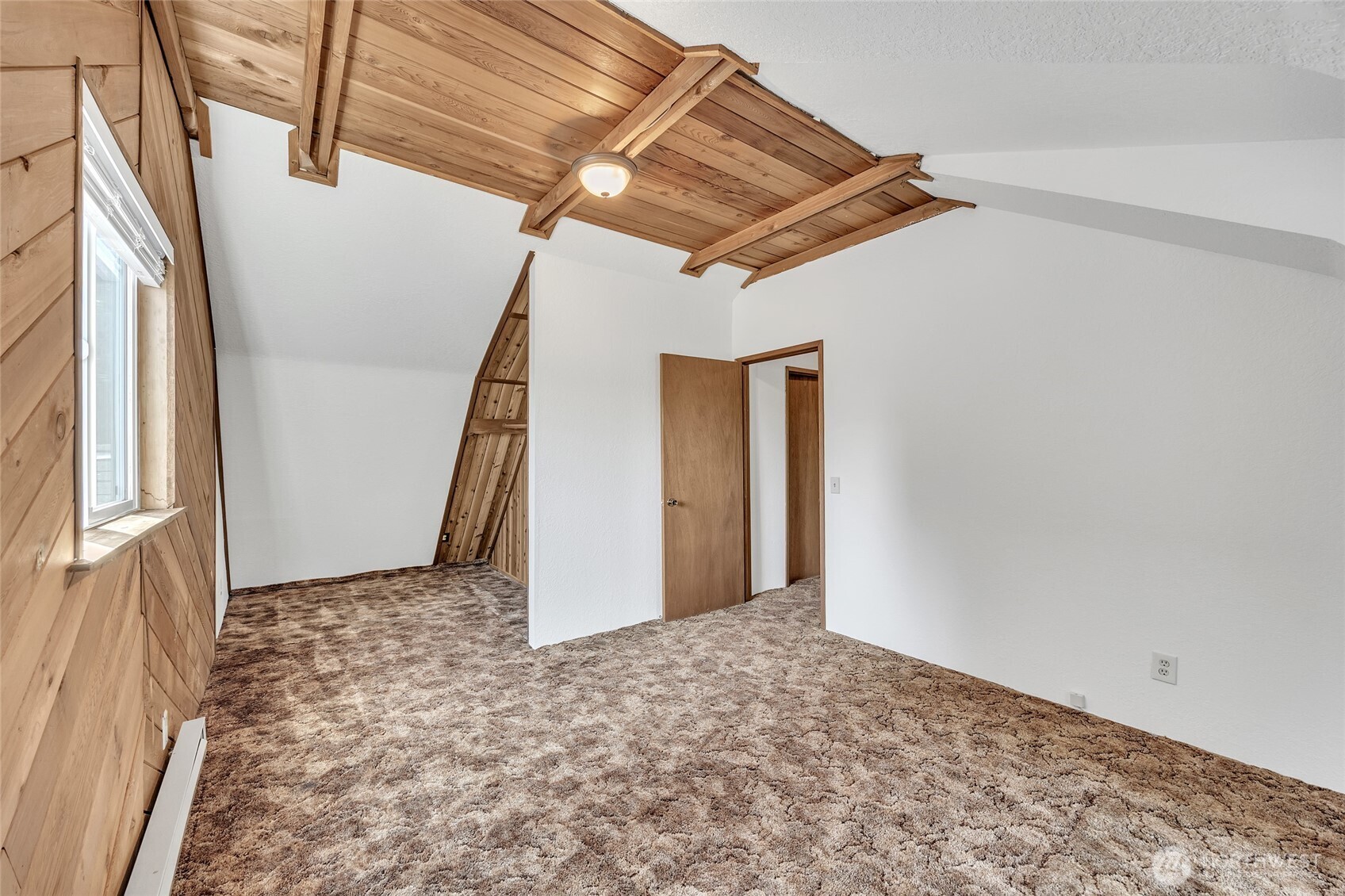 7914 242nd Street Southwest Edmonds, WA 98026 - Photo 23 of 38 a view of entryway