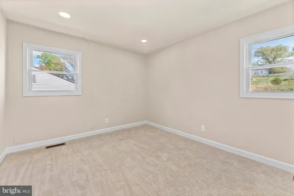 $2,900 | 221 Morningside Drive, Fredericksburg, VA 22401