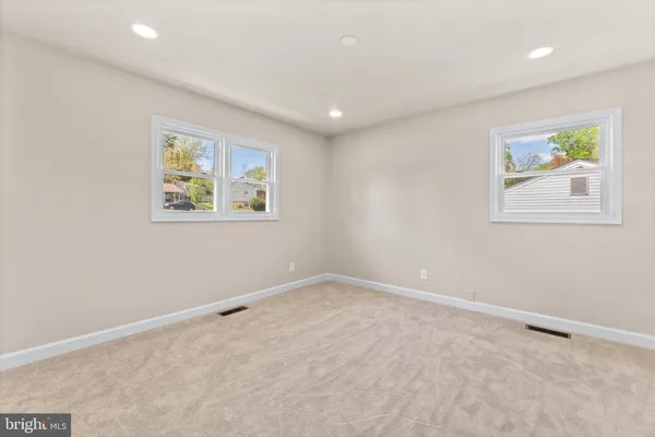 $2,900 | 221 Morningside Drive, Fredericksburg, VA 22401