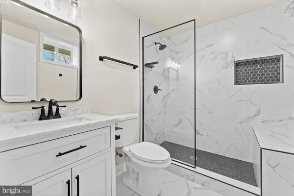 $2,900 | 221 Morningside Drive, Fredericksburg, VA 22401