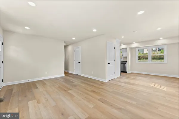 $2,900 | 221 Morningside Drive, Fredericksburg, VA 22401