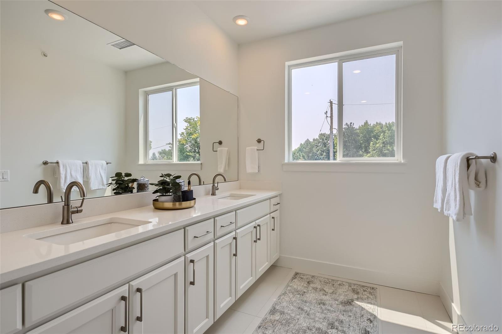 324 East Orchard Road Centennial, CO 80121 - Photo 18 of 28