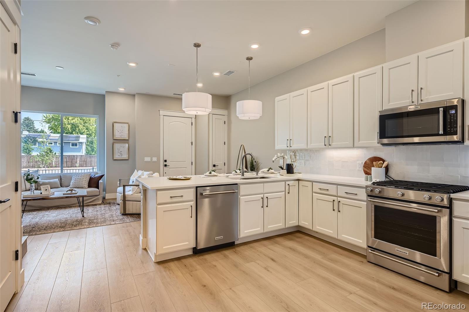 324 East Orchard Road Centennial, CO 80121 - Photo 8 of 28