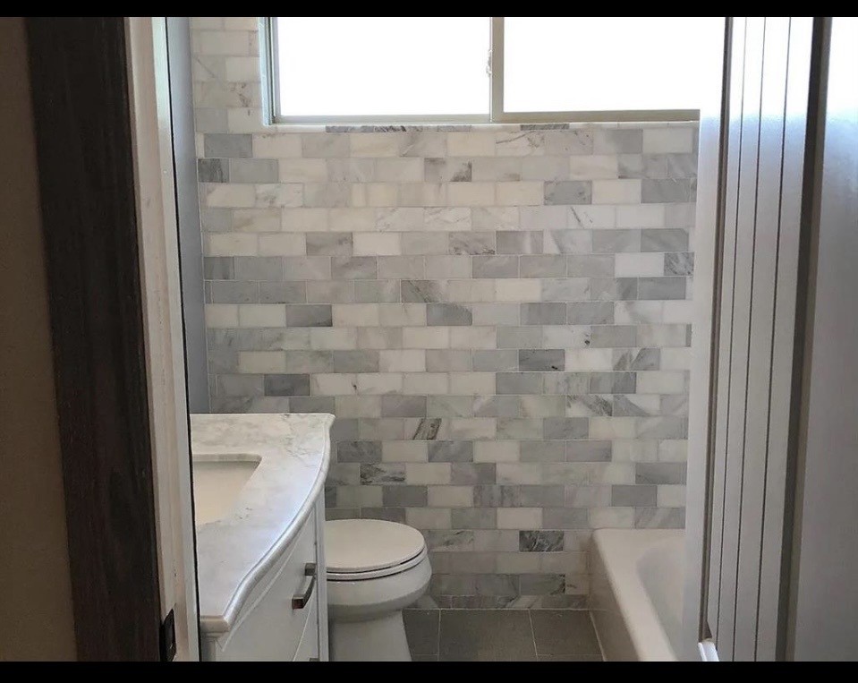 3206 Jarvis Street Houston, TX 77063 - Photo 2 of 6 a bathroom with a toilet