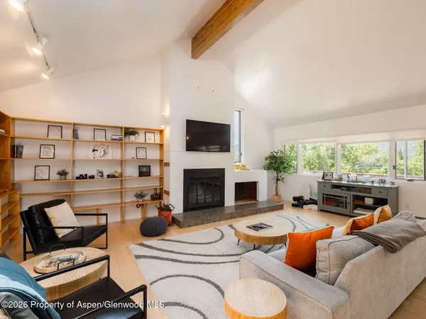 $3,200,000 | 216 East Homestead Drive, Basalt, CO 81621