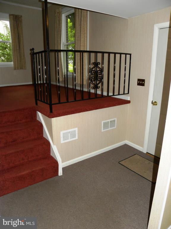1621 Glenn Road Lancaster, PA 17601 - Photo 8 of 19 Gallery Image 8