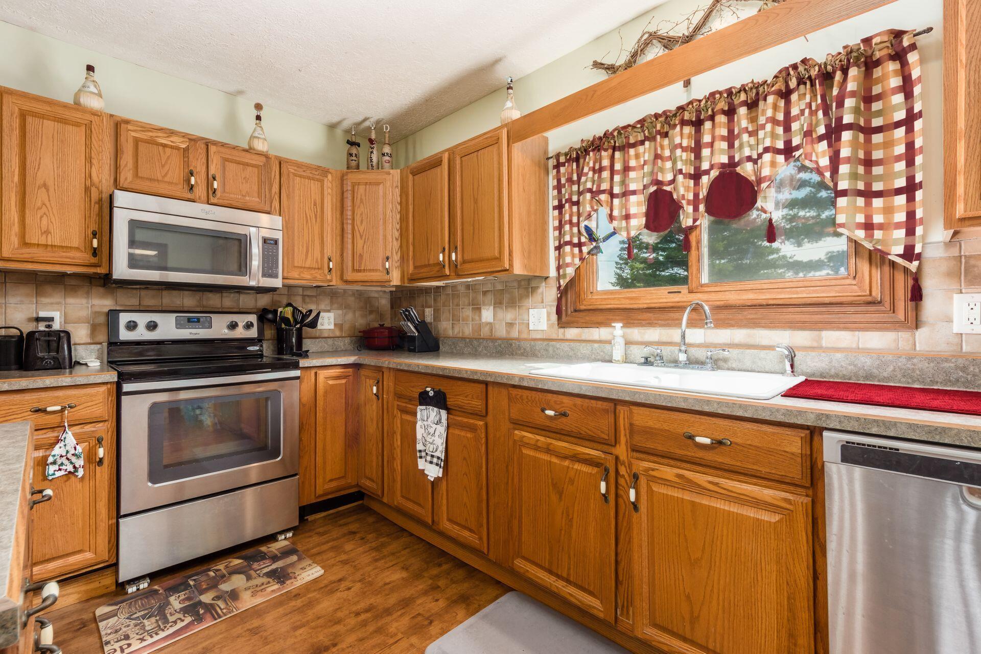 7667 Slocum Road Ostrander, OH 43061 - Photo 20 of 69 Kitchen