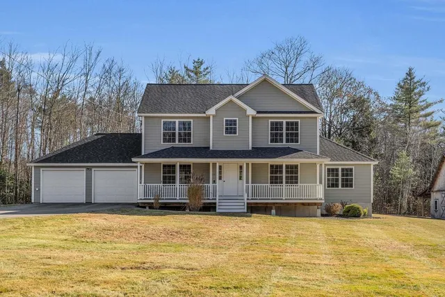 $750,000 | 15 Peacock Hill Road, Weare, NH 03281