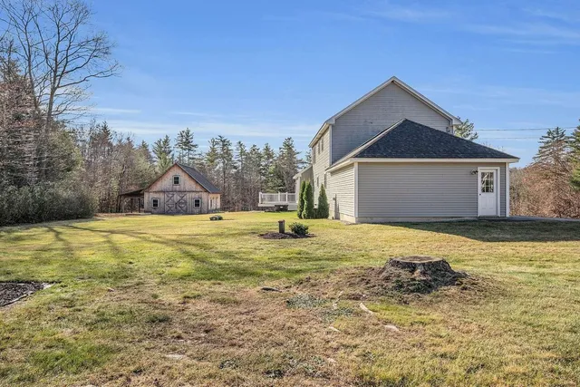 $739,000 | 15 Peacock Hill Road, Weare, NH 03281