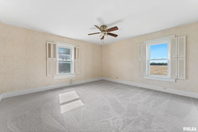 $1,800 | 2442 Mittman Road, Muscatine, IA 52761