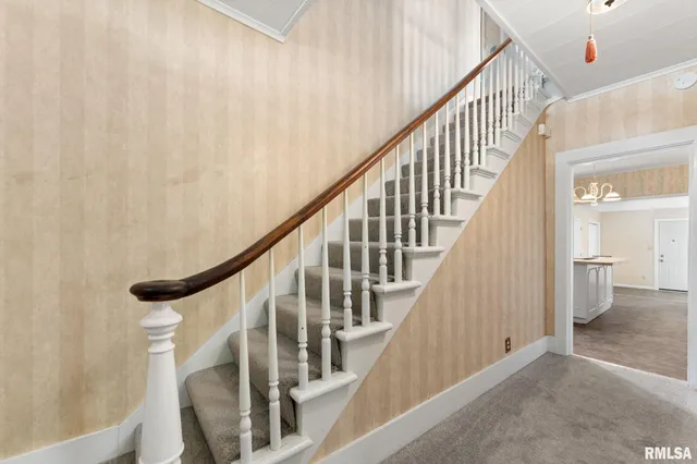 $1,800 | 2442 Mittman Road, Muscatine, IA 52761