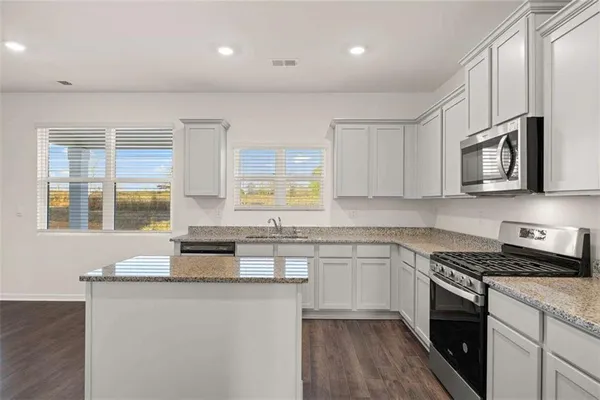 $392,750 | 105 Oakchase Pk Lane, Hampton, GA 30228