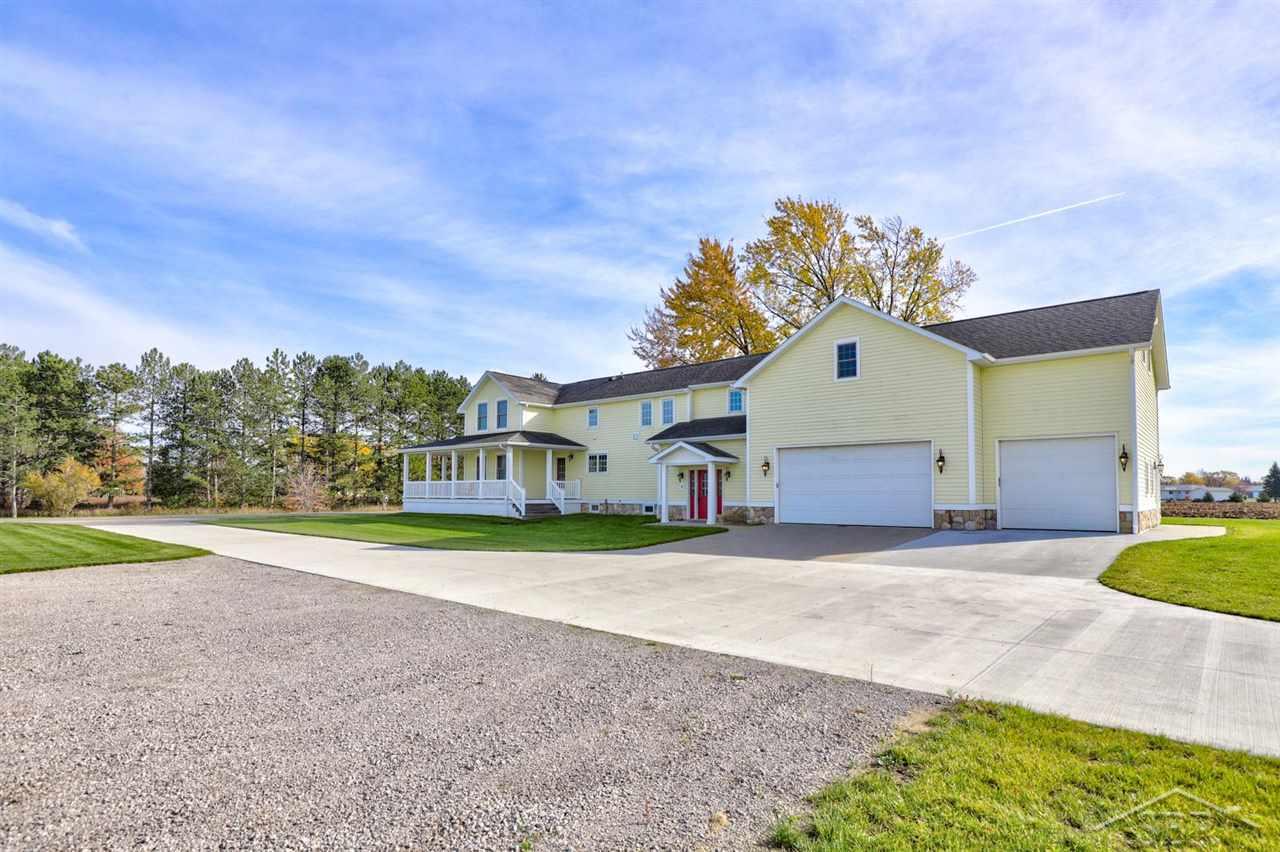 9840 Bender Road Frankenmuth, MI 48734 - Photo 13 of 95 50061989-12.JPG