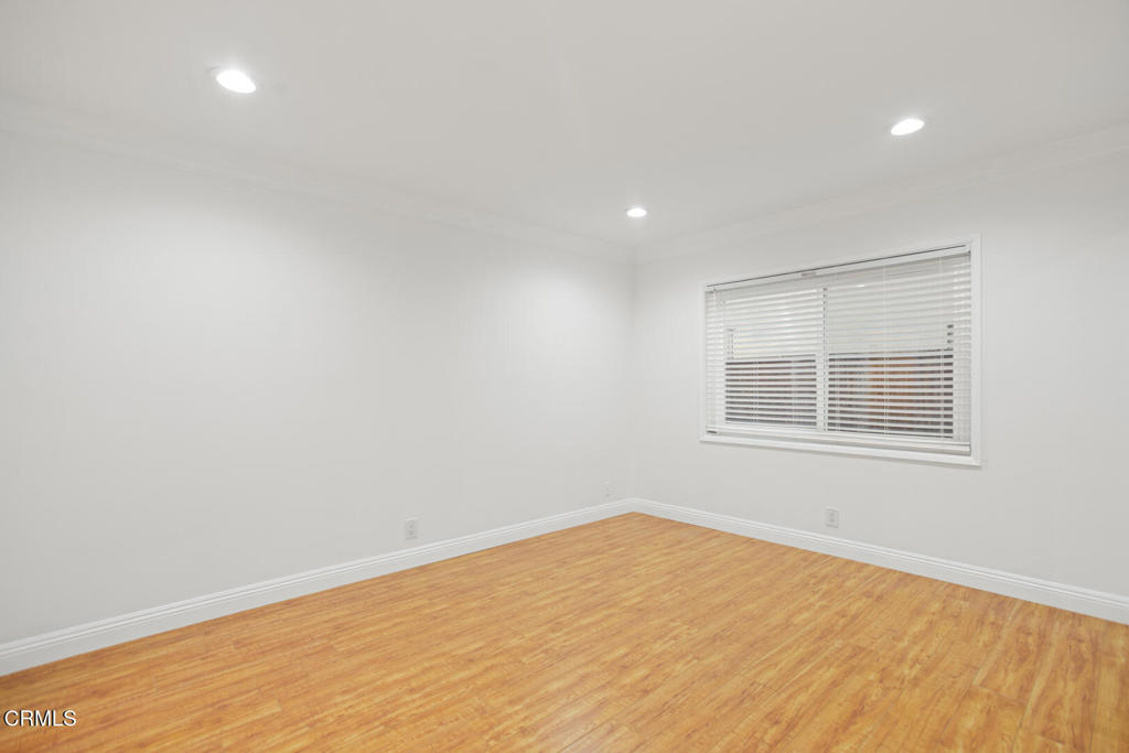 1233 North Columbus Avenue, Unit 1C Glendale, CA 91202 - Photo 12 of 22 Bedroom