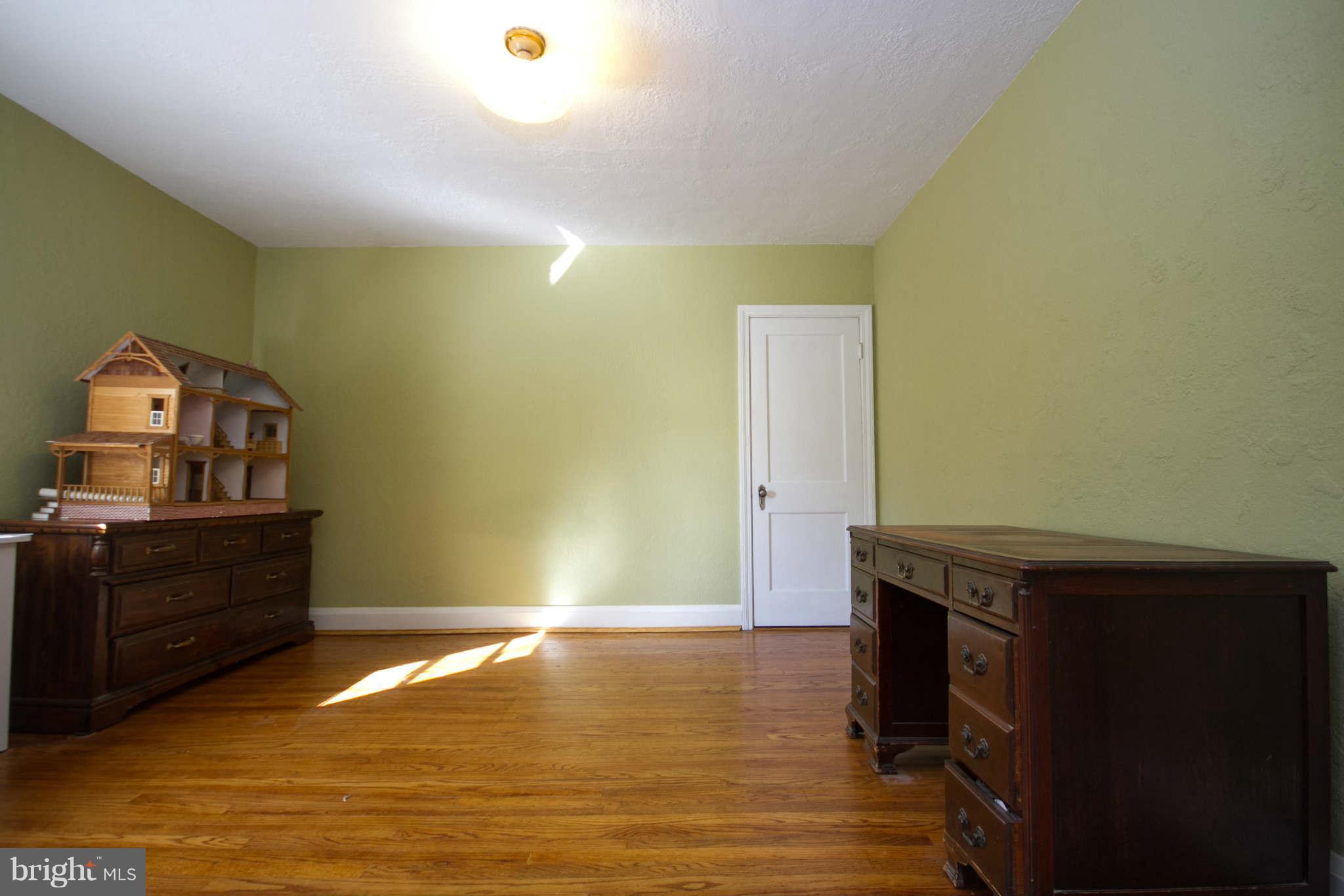 14 Cedarwood Road Catonsville, MD 21228 - Photo 12 of 21 Bedroom