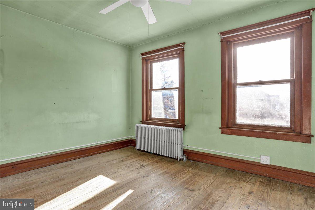2019 Spring Street Reading, PA 19609 - Photo 21 of 31 Bedroom 1