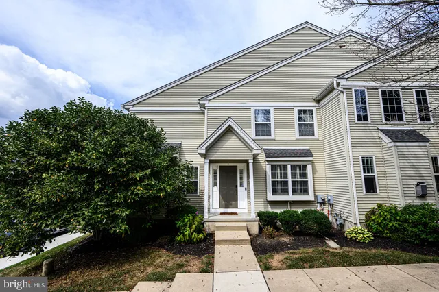 $440,000 | 123 Granite Lane, Unit 8, Chester Springs, PA 19425