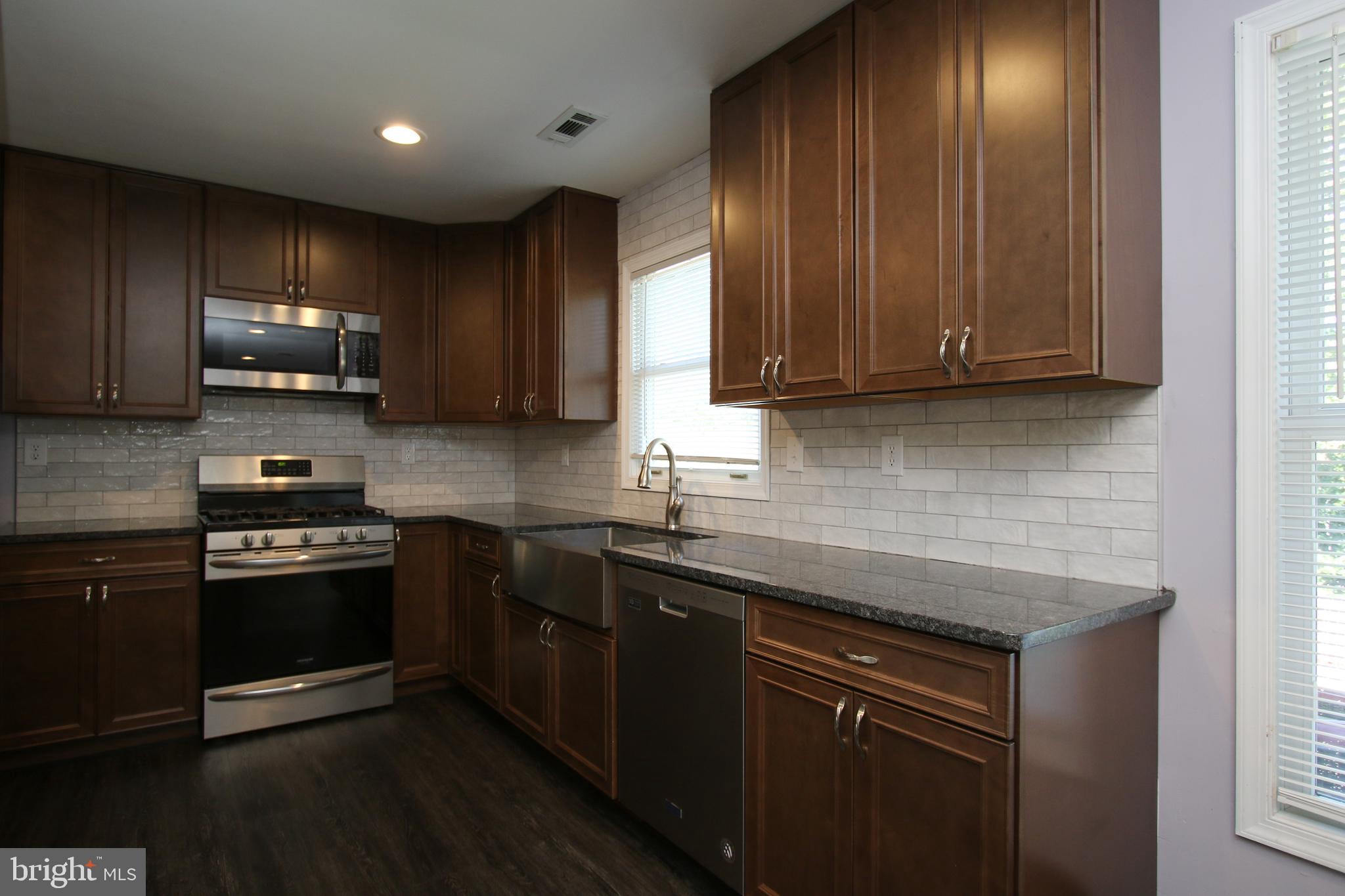 232 Yeoman Road Manahawkin, NJ 08050 - Photo 15 of 25