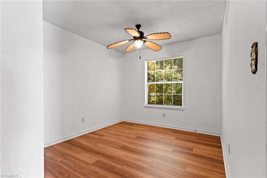 418 Shadybrook Road High Point, NC 27265 - Photo 23 of 29