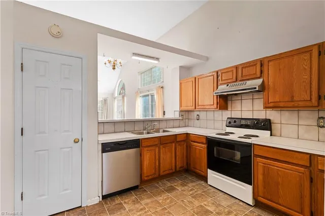 $219,000 | 418 Shadybrook Road, High Point, NC 27265