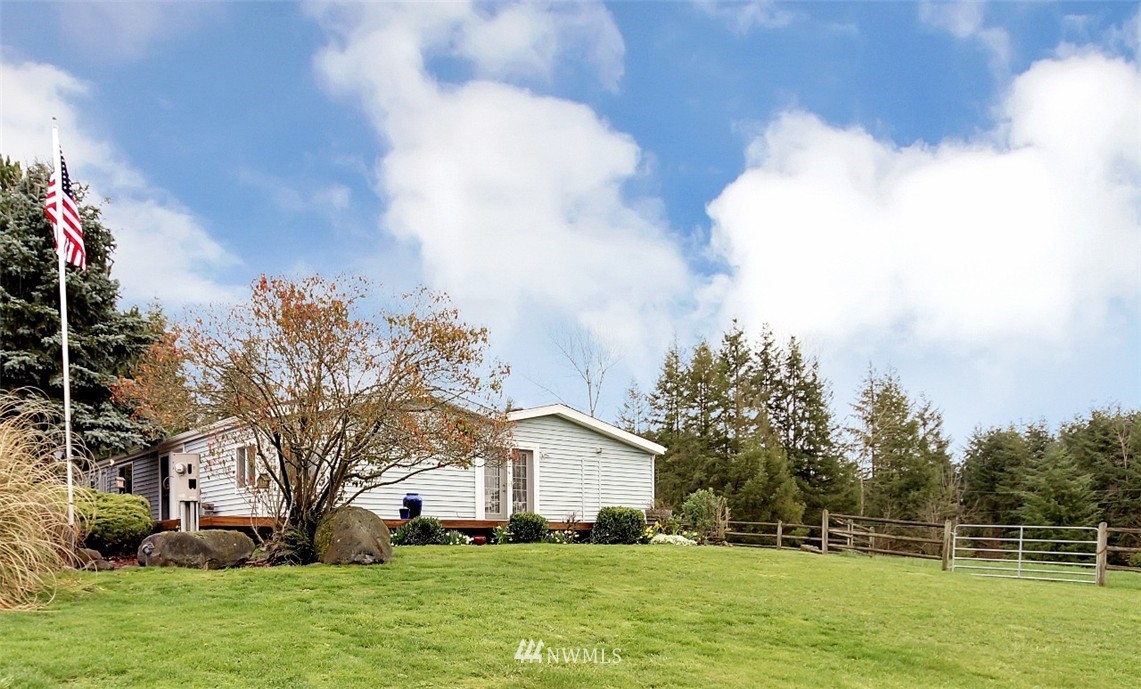 1511 Harts Lake Loop Road South Roy, WA 98580 - Photo 1 of 24 Gallery Image 1