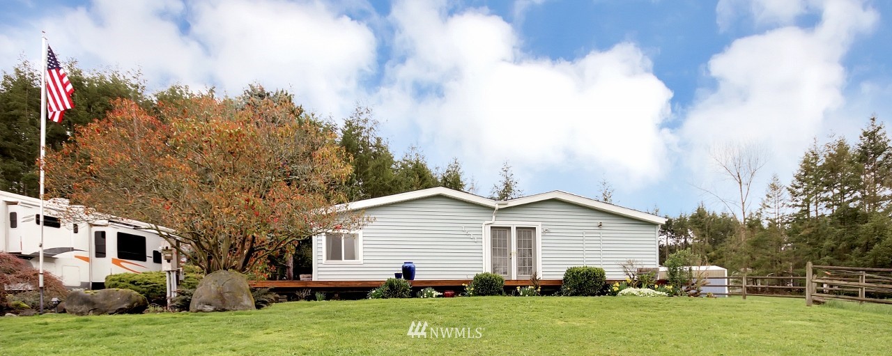 1511 Harts Lake Loop Road South Roy, WA 98580 - Photo 4 of 24 Gallery Image 4