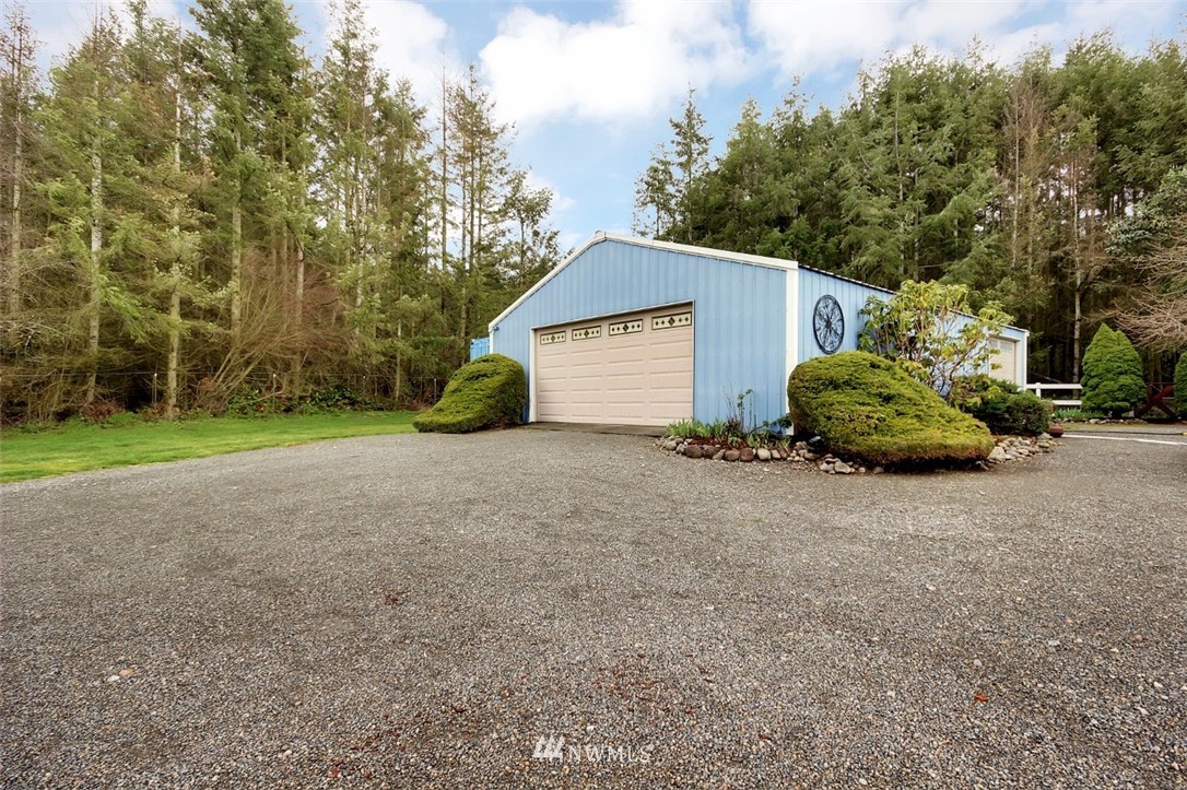 1511 Harts Lake Loop Road South Roy, WA 98580 - Photo 5 of 24 Gallery Image 5