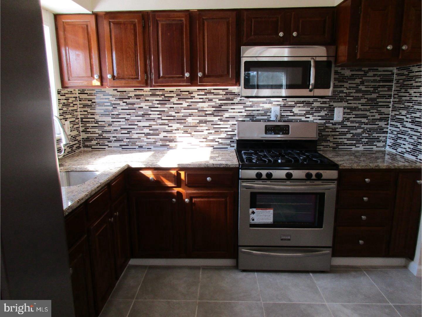 240 Rutgers Avenue Pemberton, NJ 08068 - Photo 4 of 14 Gallery Image 4