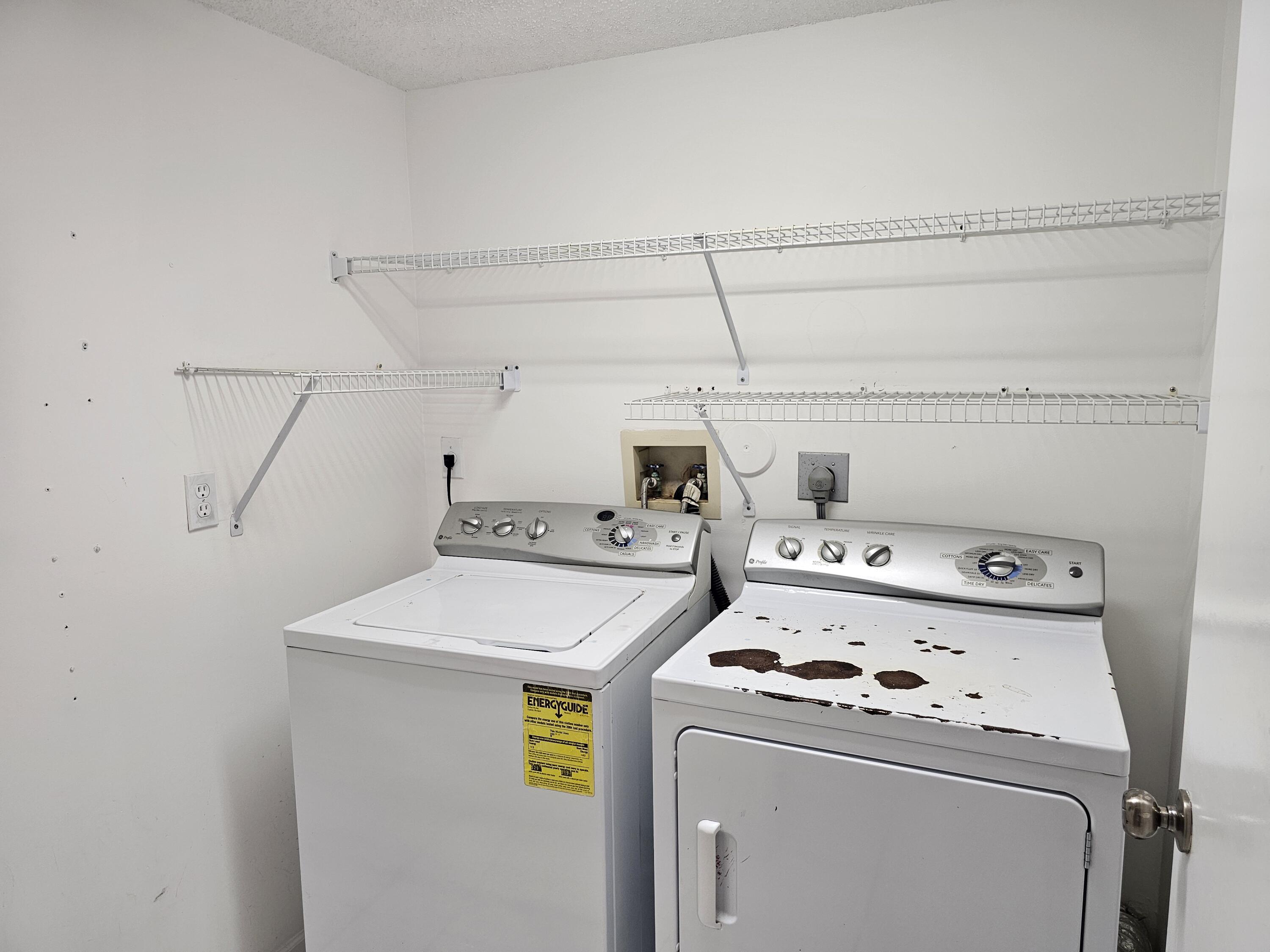 9963 Seacrest Circle, Unit 101 Boynton Beach, FL 33437 - Photo 22 of 27 Laundry