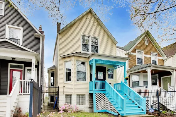 $699,900 | 3735 West Palmer Street, Chicago, IL 60647