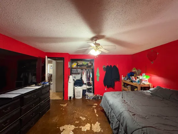 $104,900 | 1403 East James Street, White Cloud, MI 49349