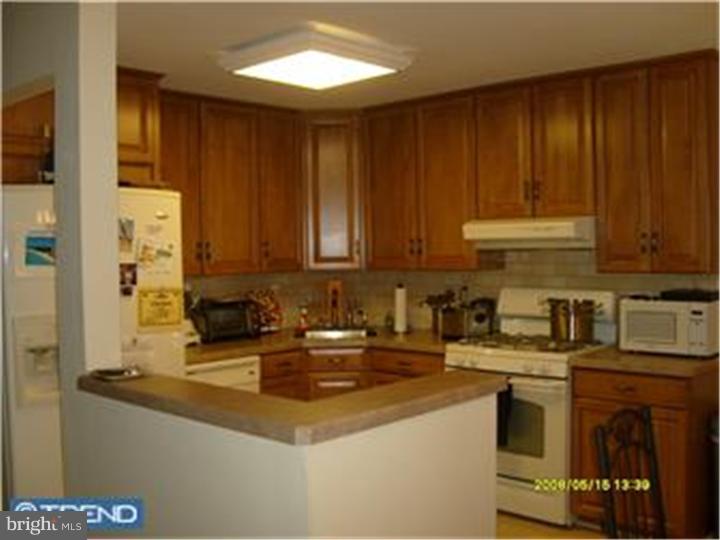 20 Willow Court Hamilton, NJ 08619 - Photo 1 of 4 Gallery Image 1