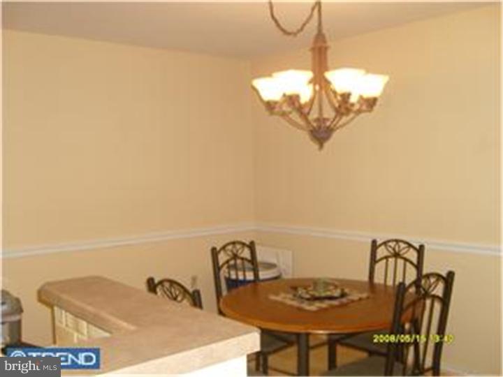 20 Willow Court Hamilton, NJ 08619 - Photo 2 of 4 Gallery Image 2