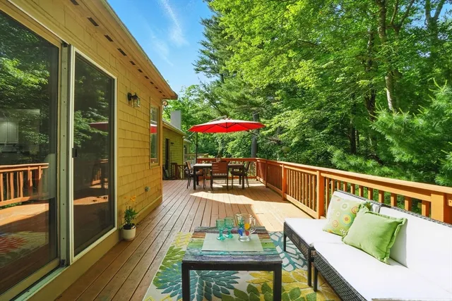 $734,900 | 17 Trout Farm Lane, Duxbury, MA 02332