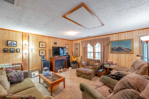 $850,000 | 115 Chalet Lane, Henderson, TN 38340