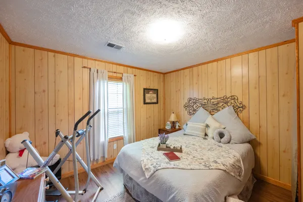 $850,000 | 115 Chalet Lane, Henderson, TN 38340