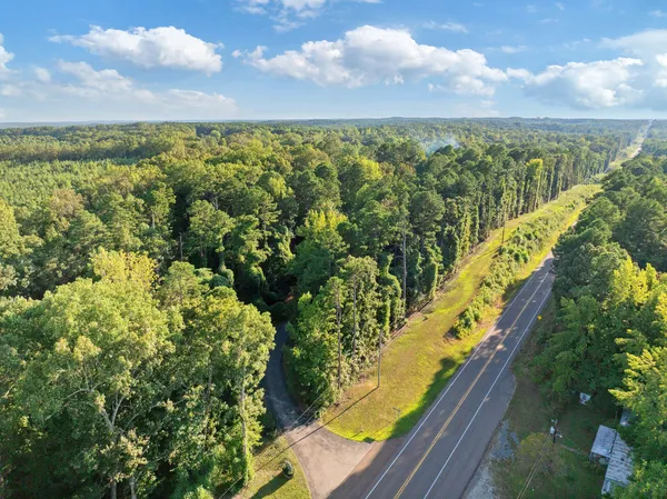 $850,000 | 115 Chalet Lane, Henderson, TN 38340