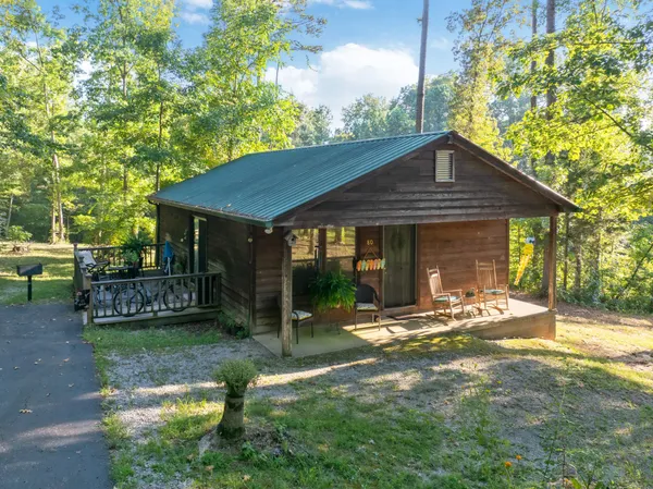 $850,000 | 115 Chalet Lane, Henderson, TN 38340