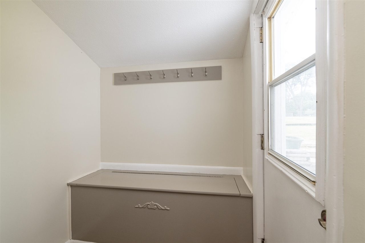 810 Constantine Street Three Rivers, MI 49093 - Photo 9 of 39