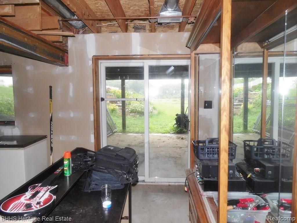 4920 Vines Road Howell, MI 48843 - Photo 18 of 22