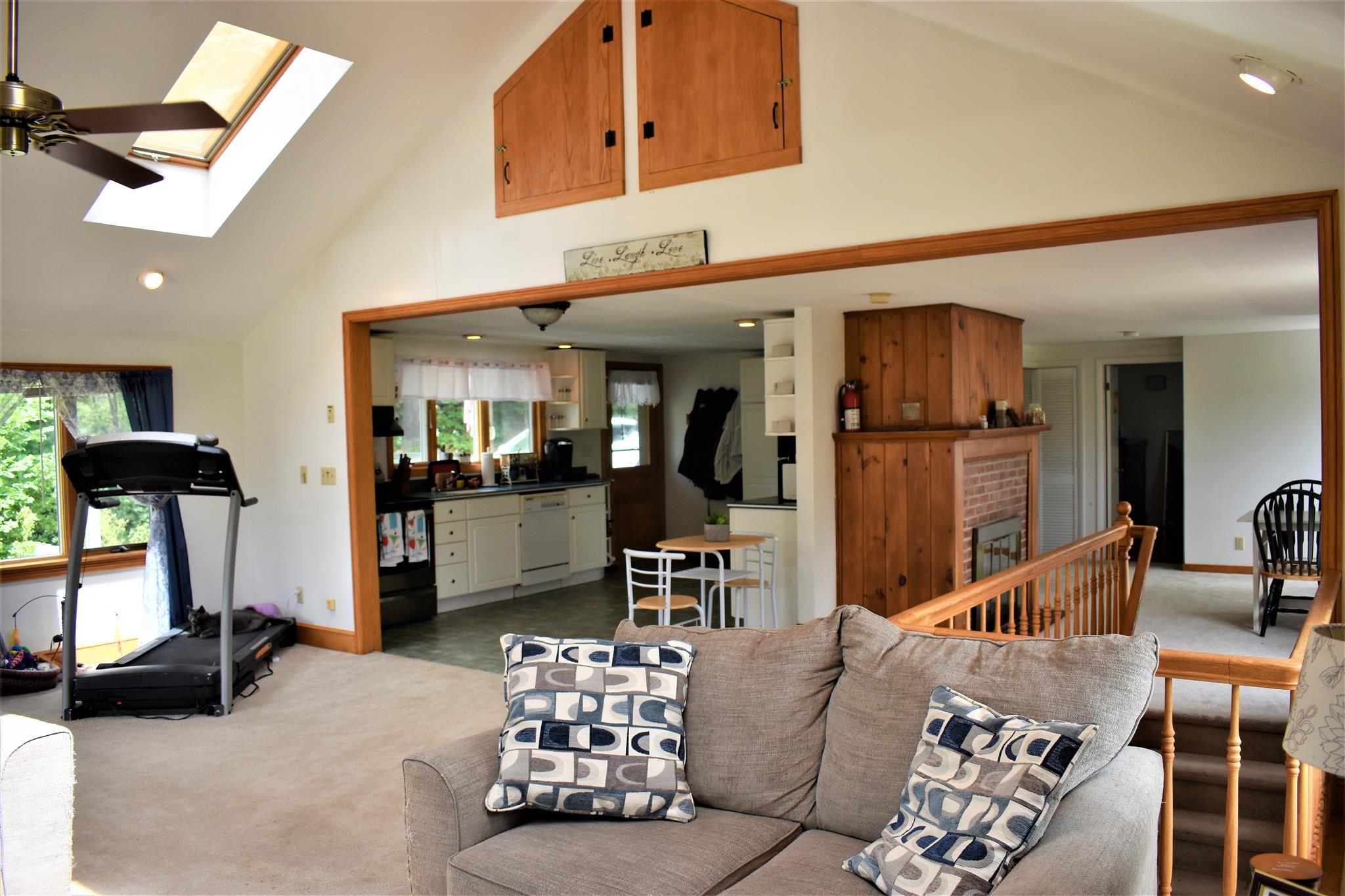 1008 East Washington Road Hillsborough, NH 03244 - Photo 9 of 33 Gallery Image 9